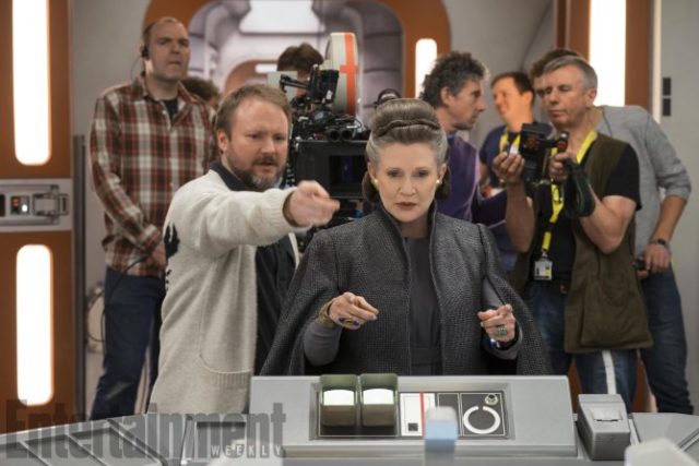 Star Wars: The Last Jedi L to R: Director Rian Johnson with Carrie Fisher (Leia) on set Credit: David James/ILM/© 2017 Lucasfilm Ltd.