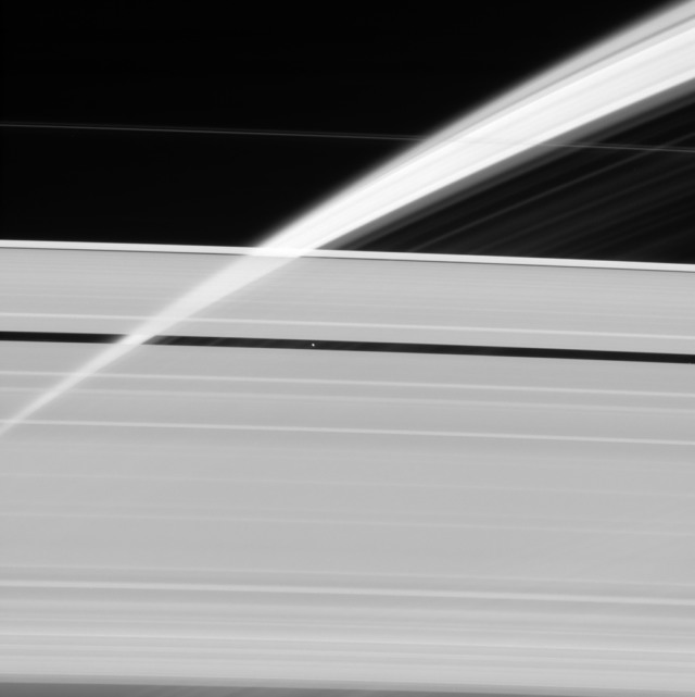 saturn cassini rings