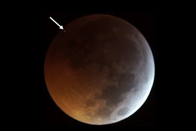 meteorite moon lunar eclipse