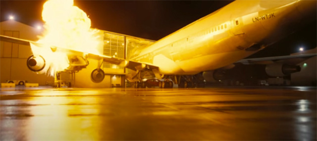 christopher nolan crash 747 tenet