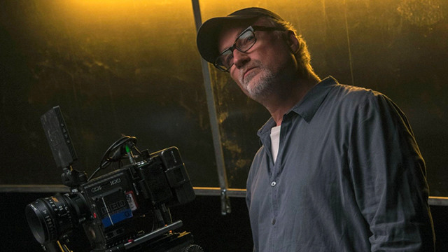 david fincher has signed a four-year exclusive deal netflix