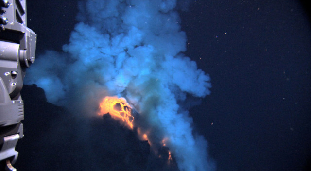 underwater volcanoes generate enough energy to power entire us